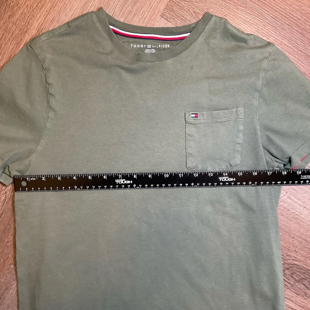 Tommy Hilfiger Classic Fit Mens T Shirt Green‎ Small Pocket Logo Classic Preppy